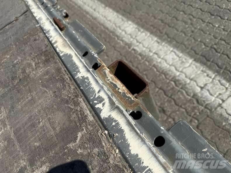  Brdr Platz Nedbygget Плоскоподови / Бордови полуремаркета
