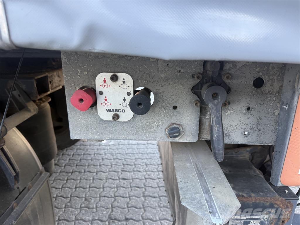 Kel-Berg 30 pl. Сититрейлър