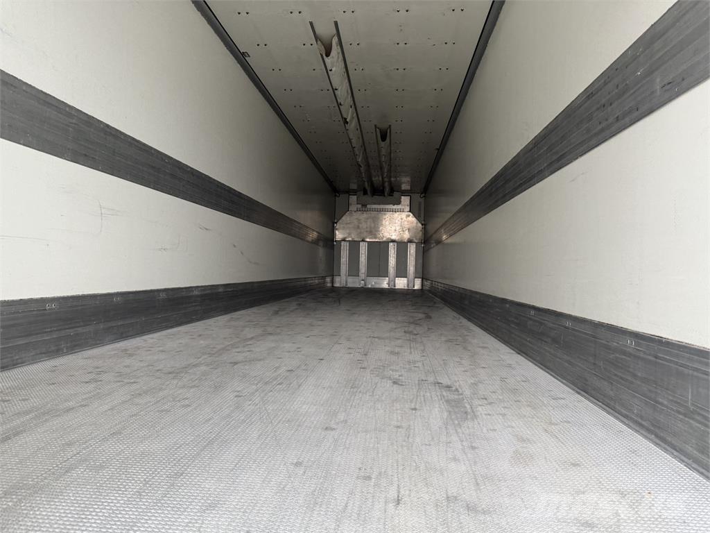 Krone 33 pl. Температурно-контролирани полуремаркета
