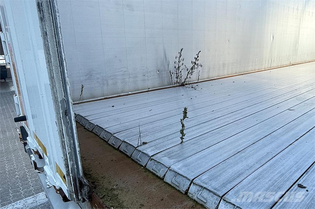 Legras 93 m³ Полуремаркета с подвижен под
