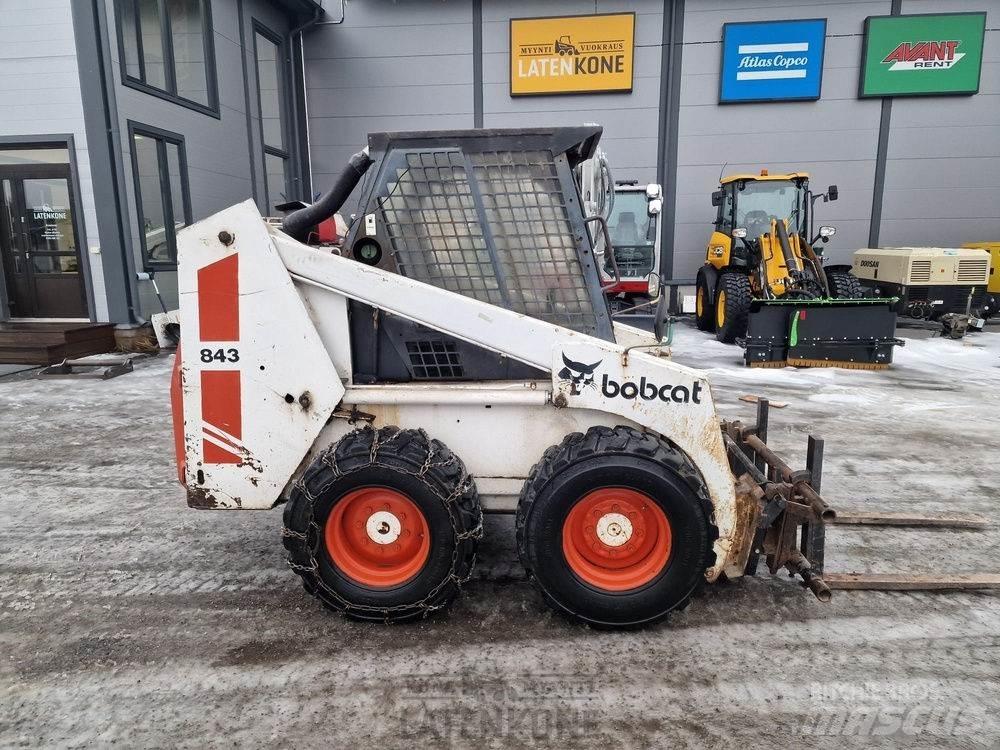 Bobcat 843 Мини товарачи
