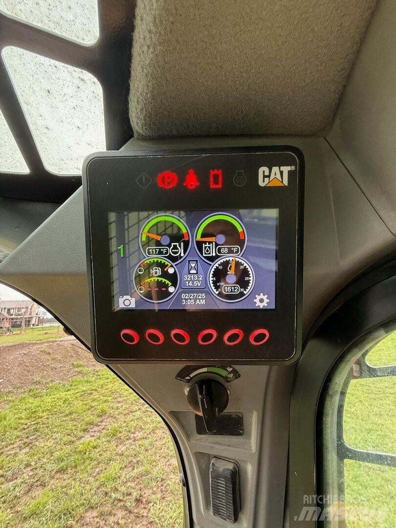 CAT 299D2 Мини товарачи
