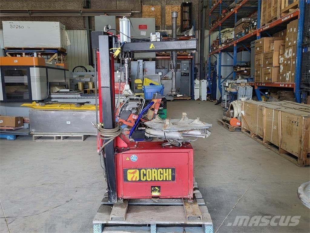 Corghi A9824 Колелета/Гуми