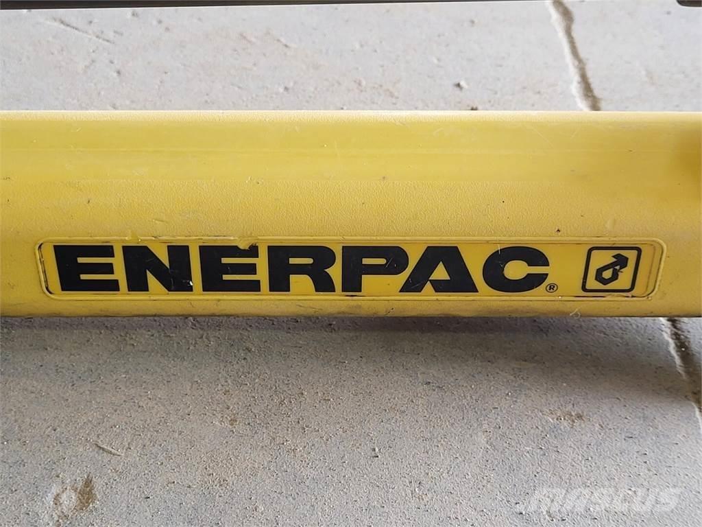  ENERPAC Водни помпи
