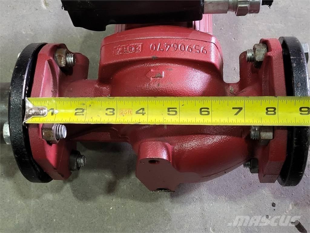 Grundfos UPS 50-60 F Водни помпи
