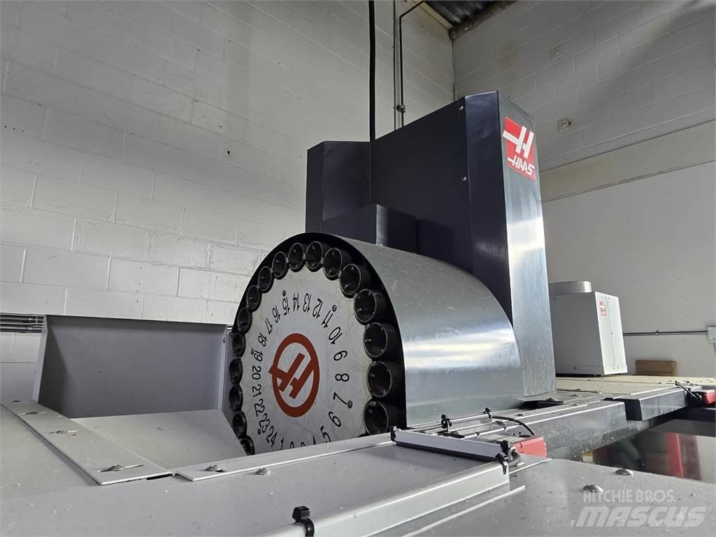Haas VF-4SS Строителство - Други