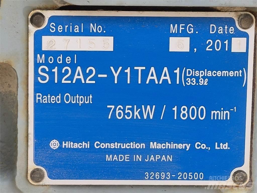Hitachi S12A2-Y1TAA1 Двигатели