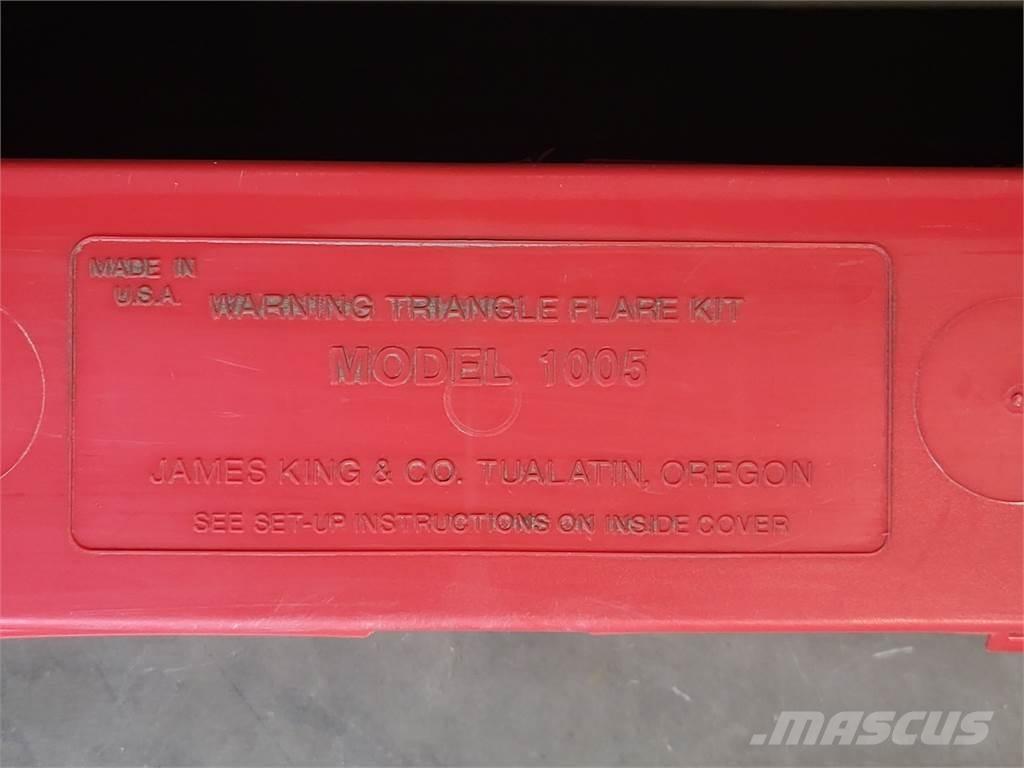 James KING & CO. 1005 Други