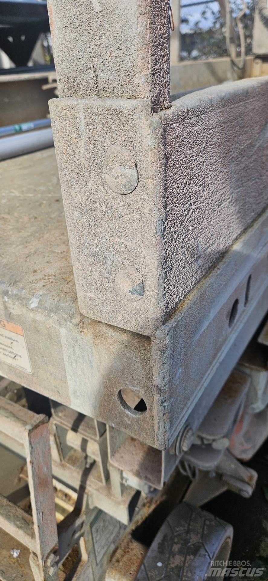 JLG 2630ES Ножични работни платформи