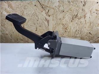 Komatsu 58E-61-00110 Дъмпери/моторни превозни средства