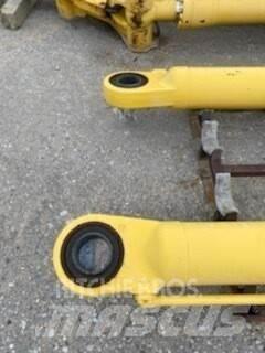 Komatsu PC800 Колесни екскаватори