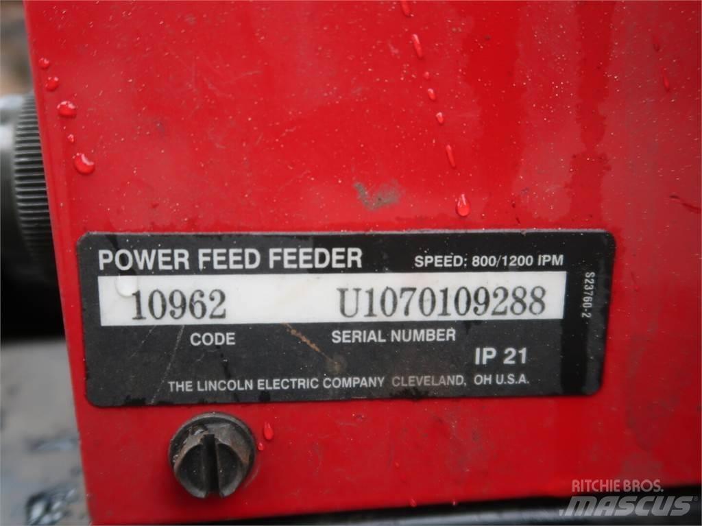 Lincoln ELECTRIC 10M Заваряващи машини