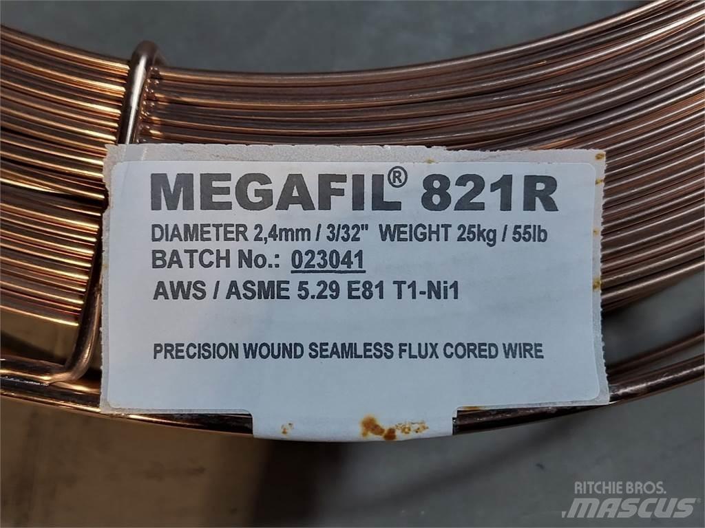  MEGAFIL 821R Заваряващи машини