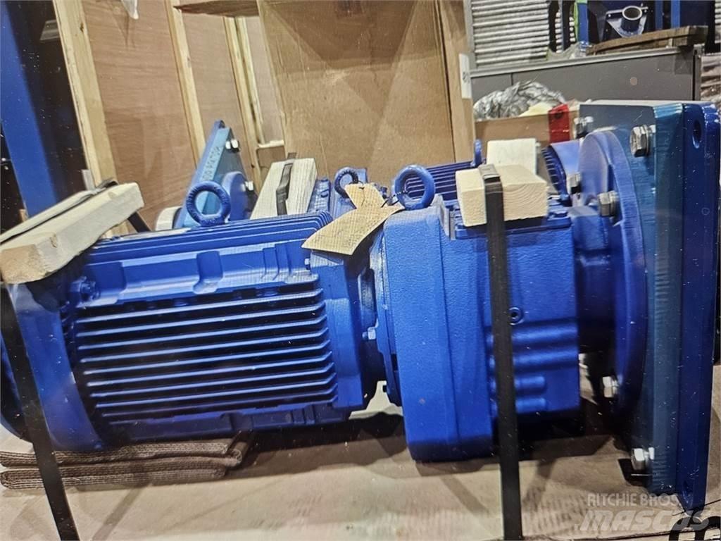 SEPRO CMX1500 Водни помпи
