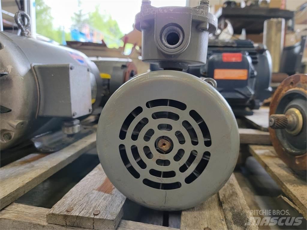  ULINE FAA73113 Индустриални двигатели