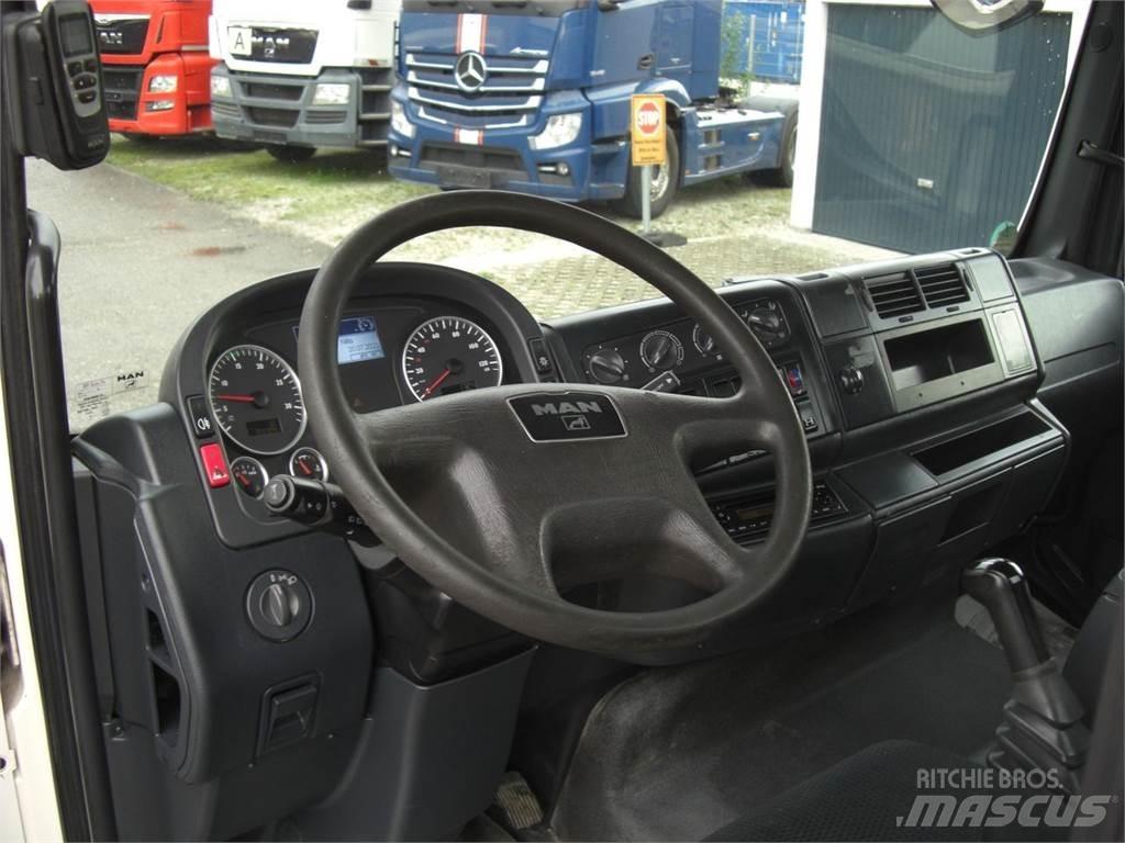 MAN 8180L Брезентови камиони
