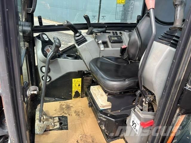Develon Dx27z Верижен екскаватор
