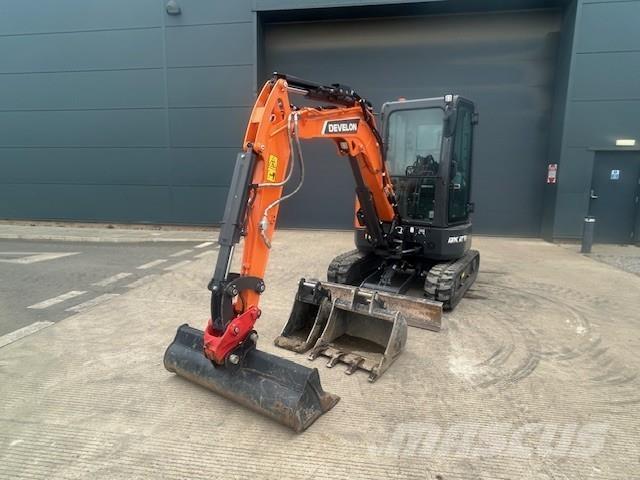 Develon Dx27z-7 Верижен екскаватор