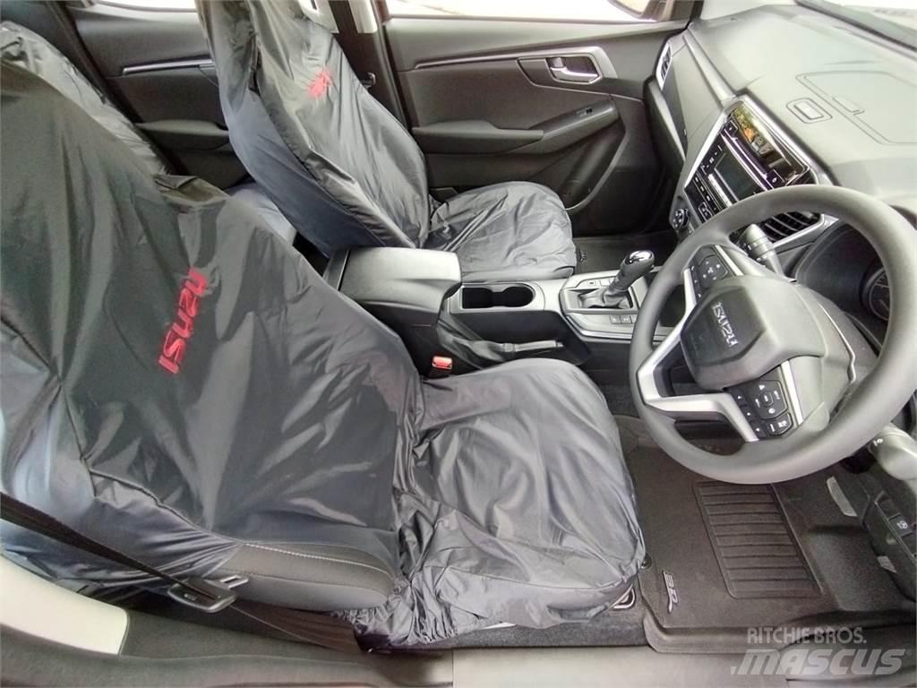 Isuzu DL20 Пикапи