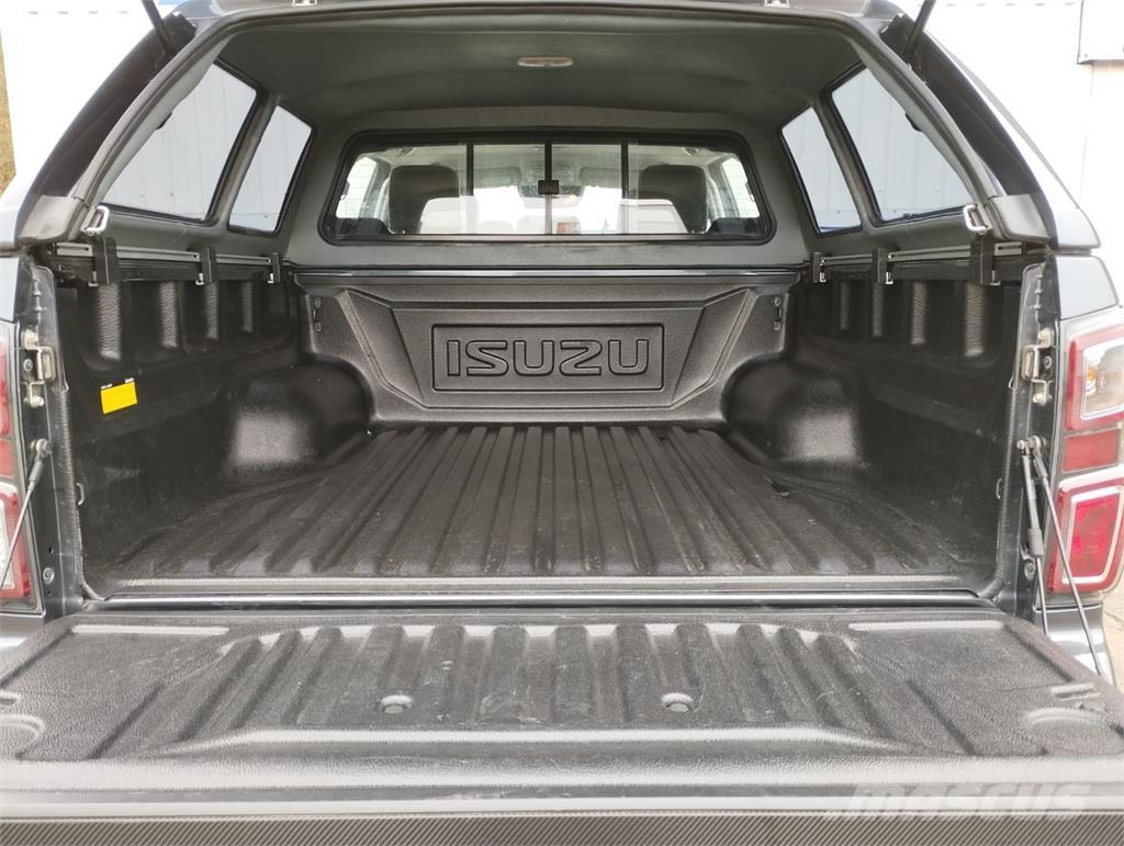 Isuzu DL40 Пикапи