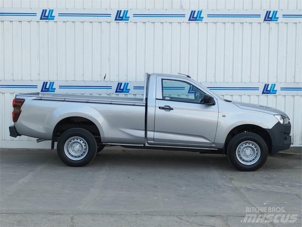 Isuzu Utility Пикапи
