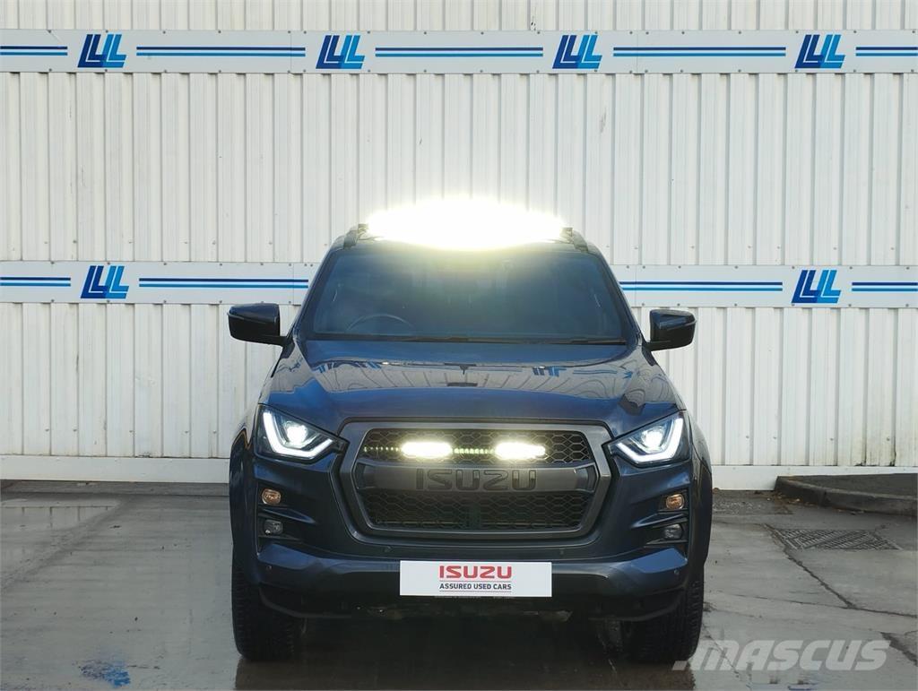 Isuzu Vcross Пикапи