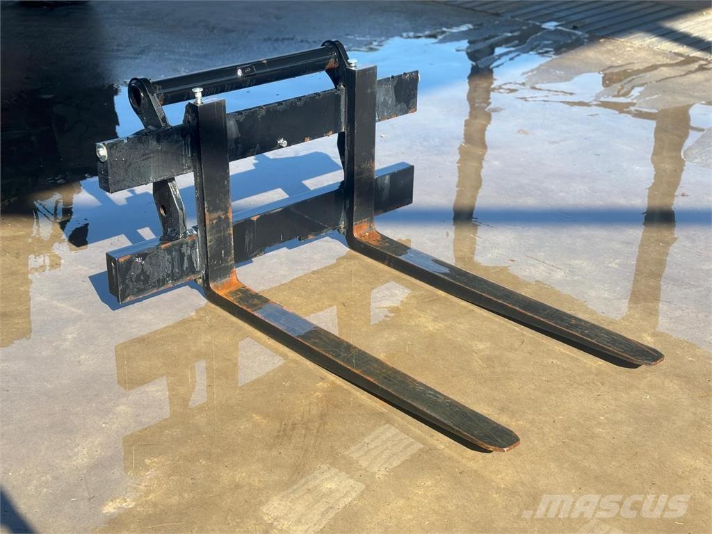 Manitou Pallet Forks Вилки