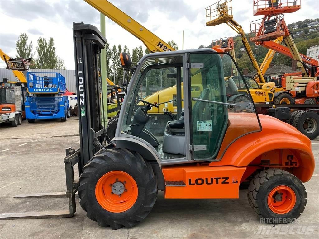 Ausa C300H Камиони за херавни местности
