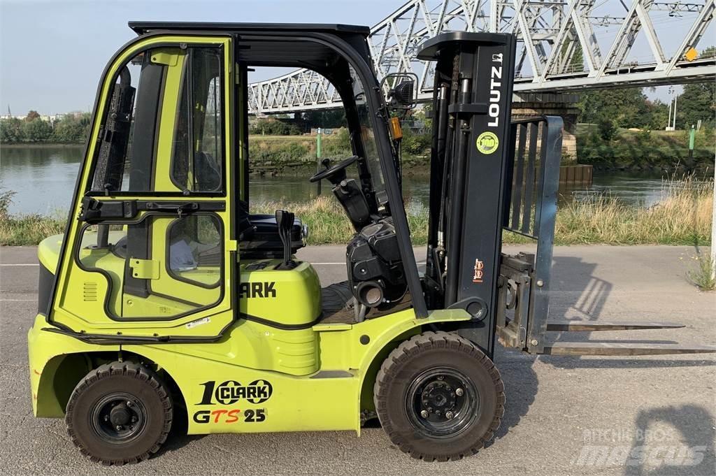 Clark GTS25D Вилични кари-повдигачи - други