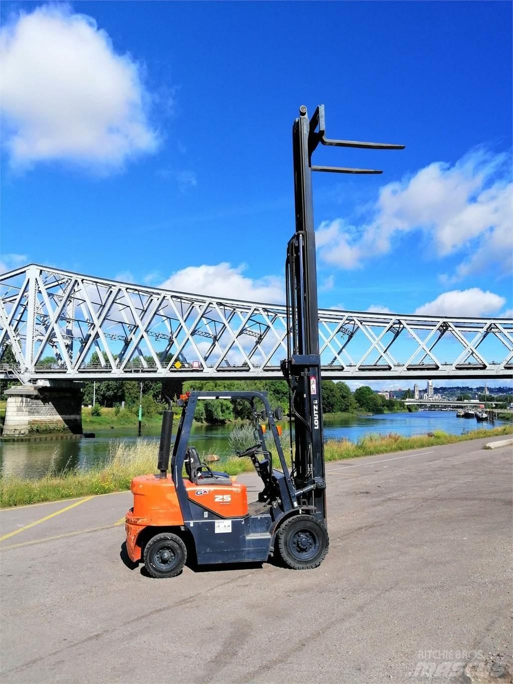 Doosan D25G Вилични кари-повдигачи - други