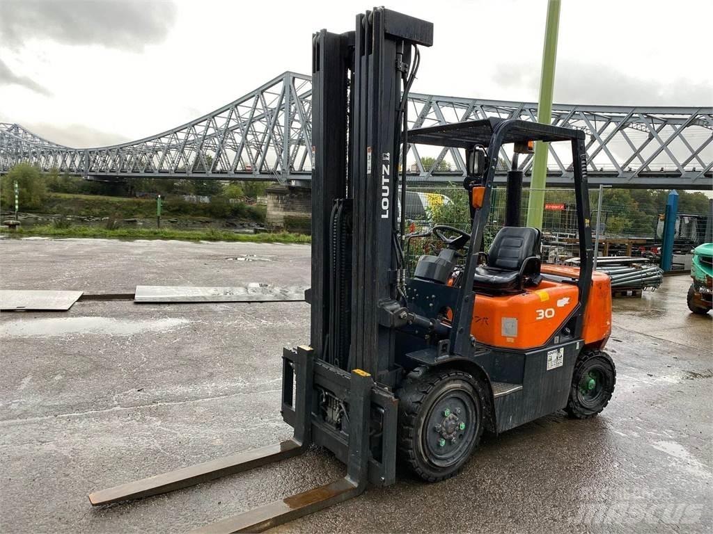 Doosan D30G Вилични кари-повдигачи - други