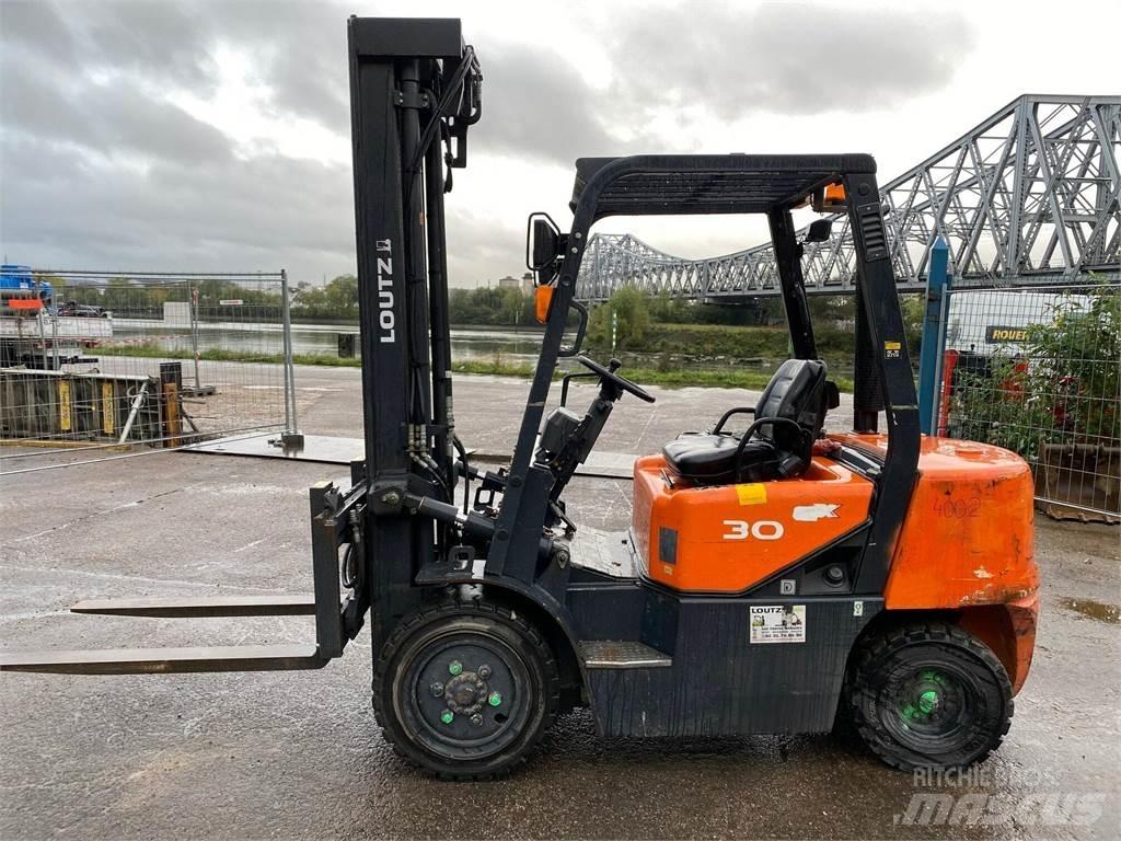 Doosan D30G Вилични кари-повдигачи - други