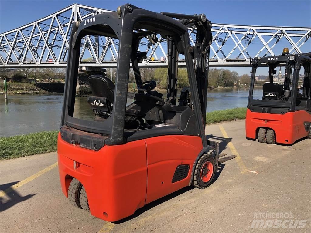 Fenwick E16 Вилични кари-повдигачи - други