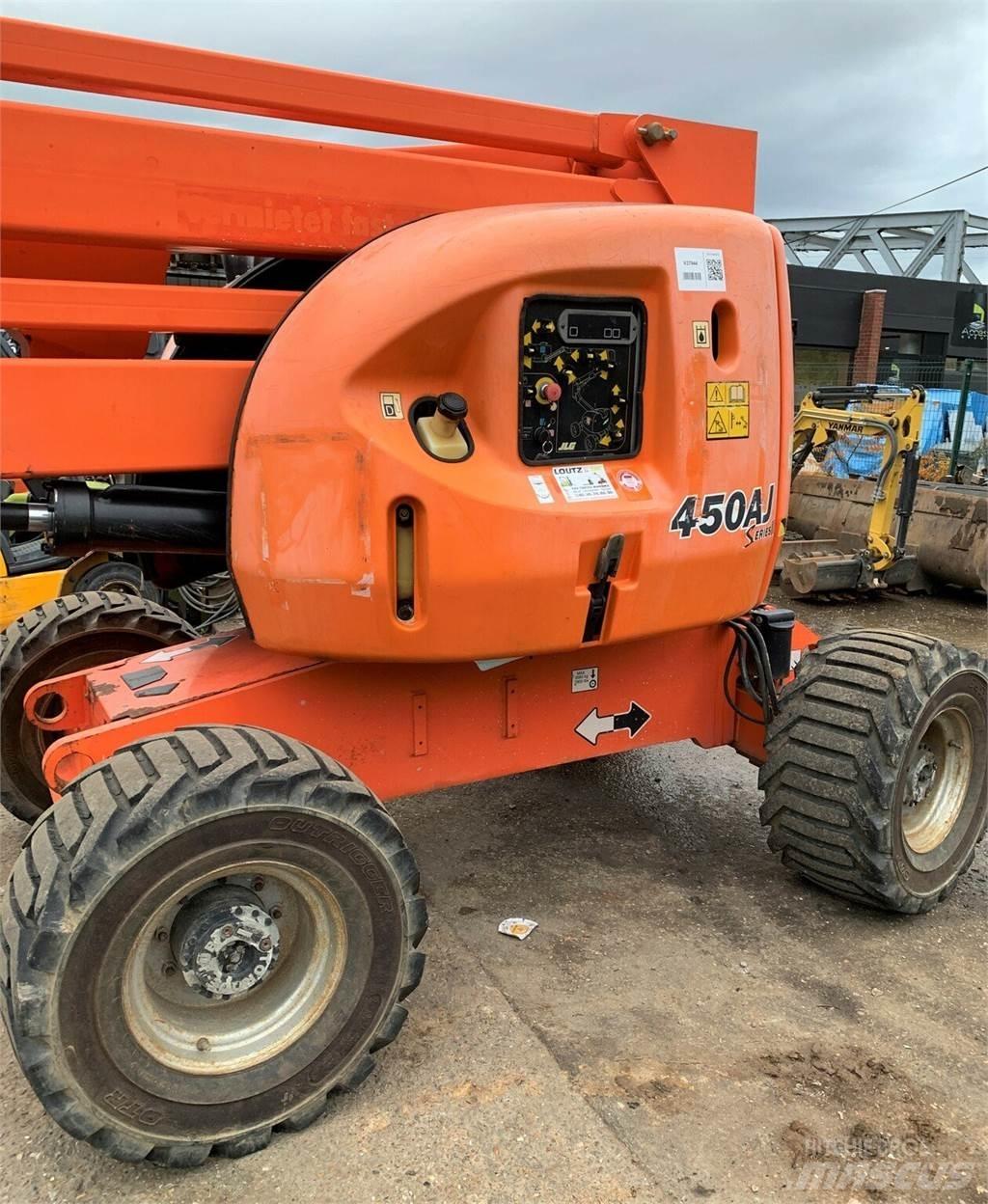 JLG 450AJ Други вишки и платформи