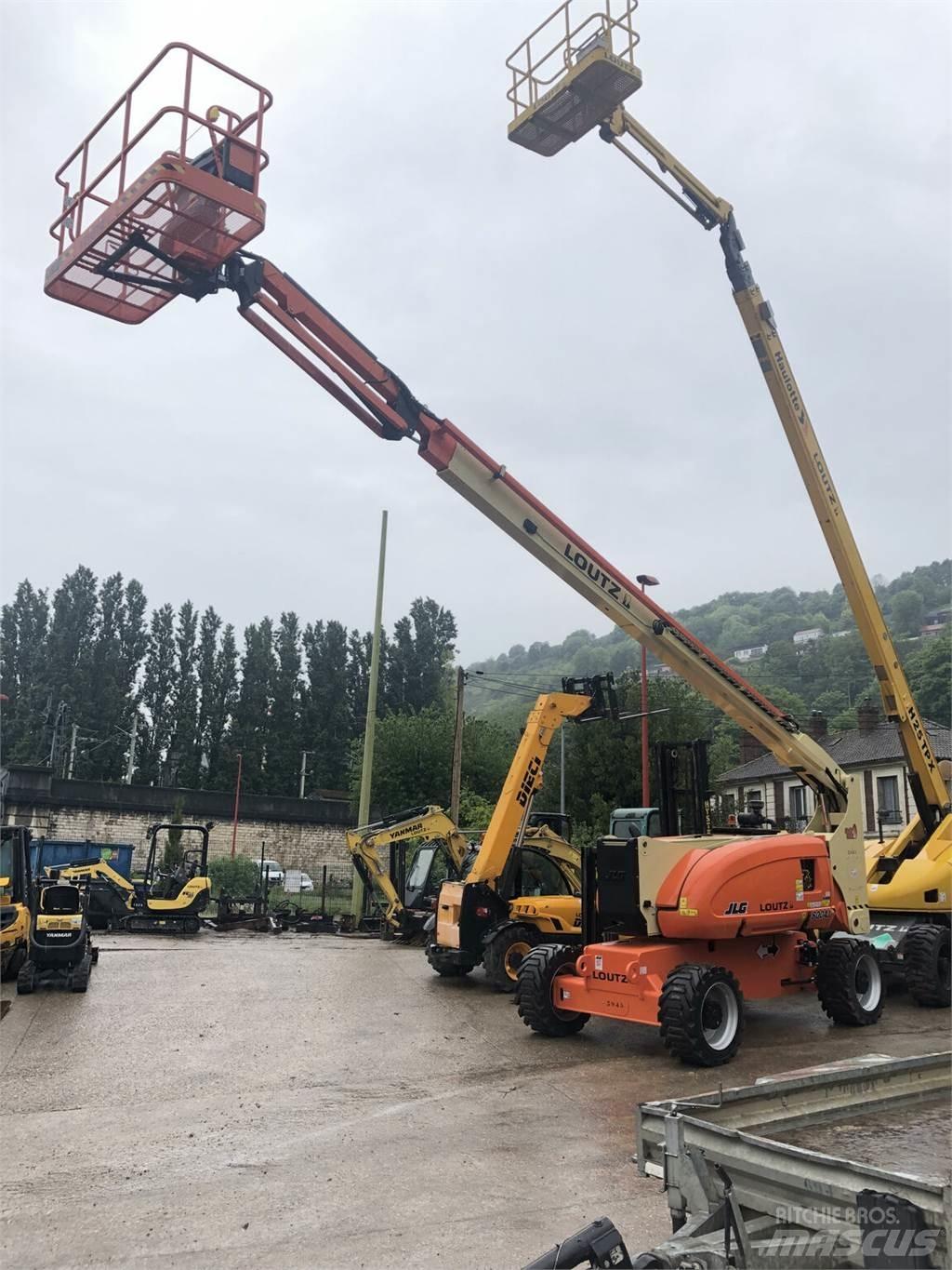 JLG 800AJ Други вишки и платформи