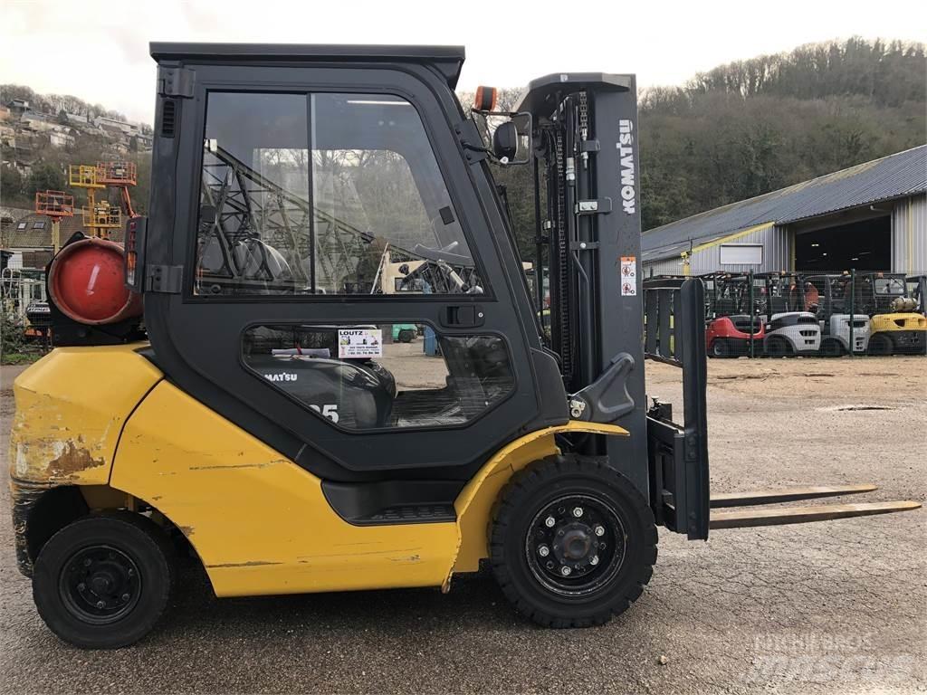Komatsu FG25 Вилични кари-повдигачи - други
