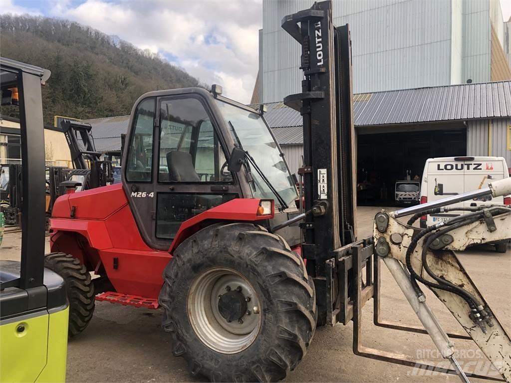 Manitou M26-4 Камиони за херавни местности