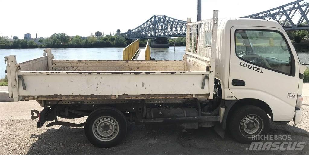 Toyota NT21Y Самосвал
