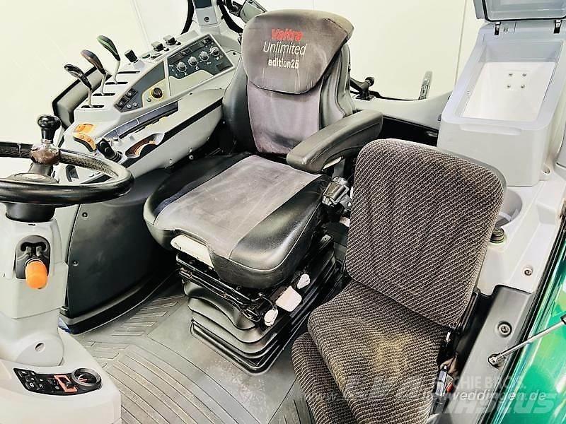 Valtra T174 Трактори