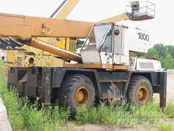 Drott 1800 Всъдеходни кранове
