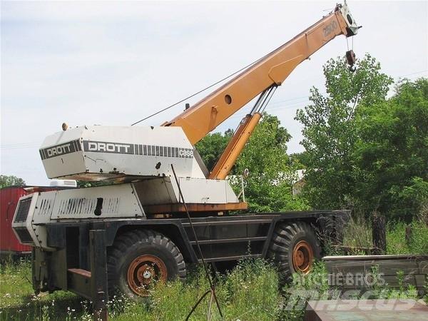 Drott 2500 Всъдеходни кранове