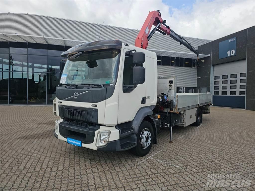 Volvo FL250 Автокранове