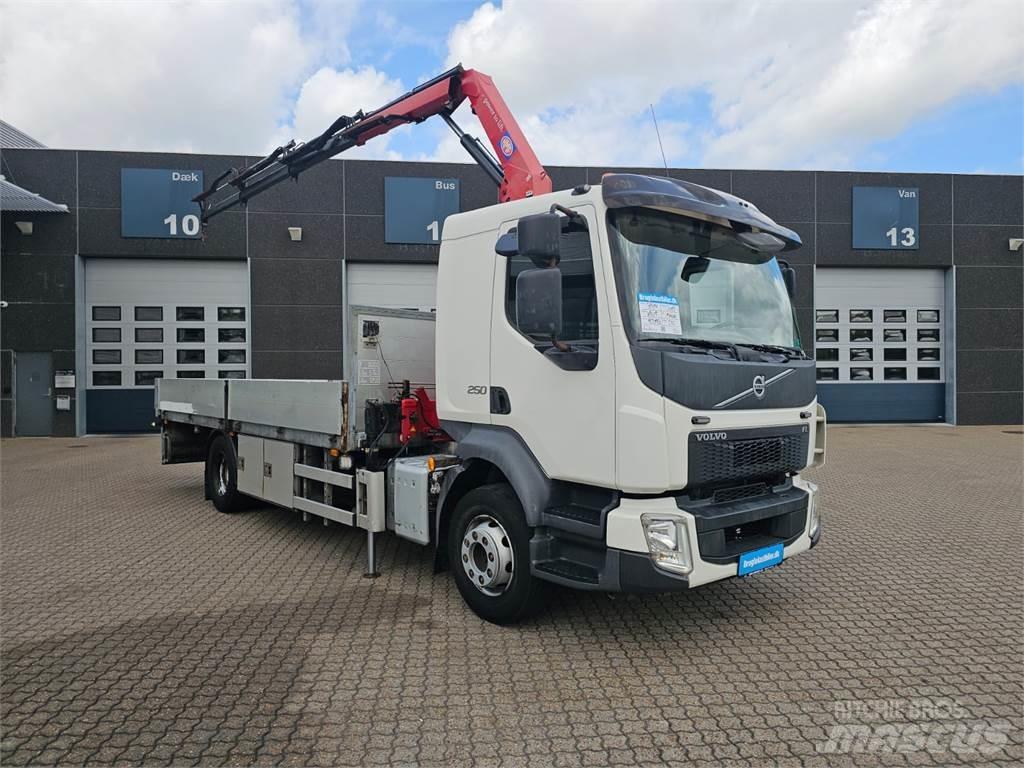 Volvo FL250 Автокранове