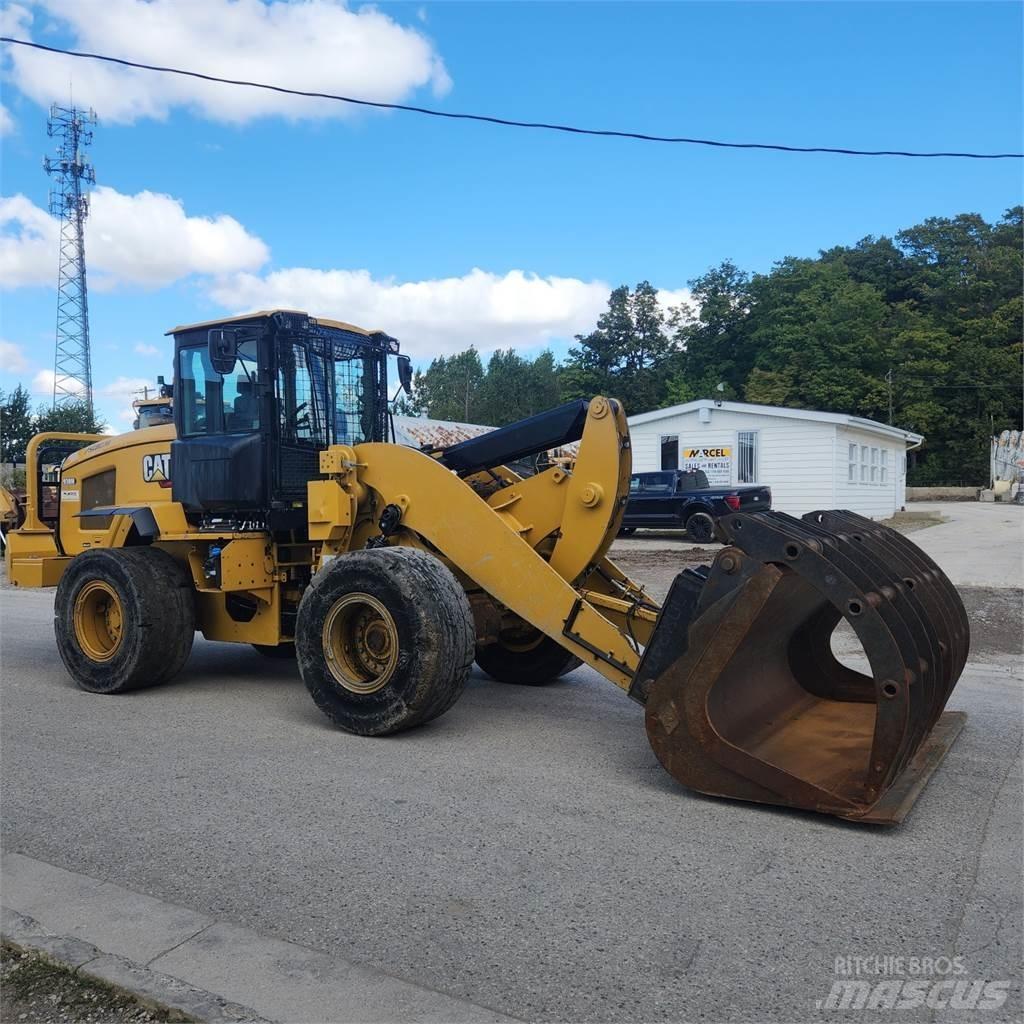 CAT 938M Колесни товарачи