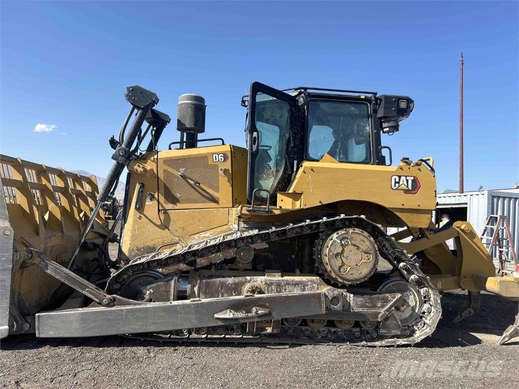 CAT D6 Верижни булдозери
