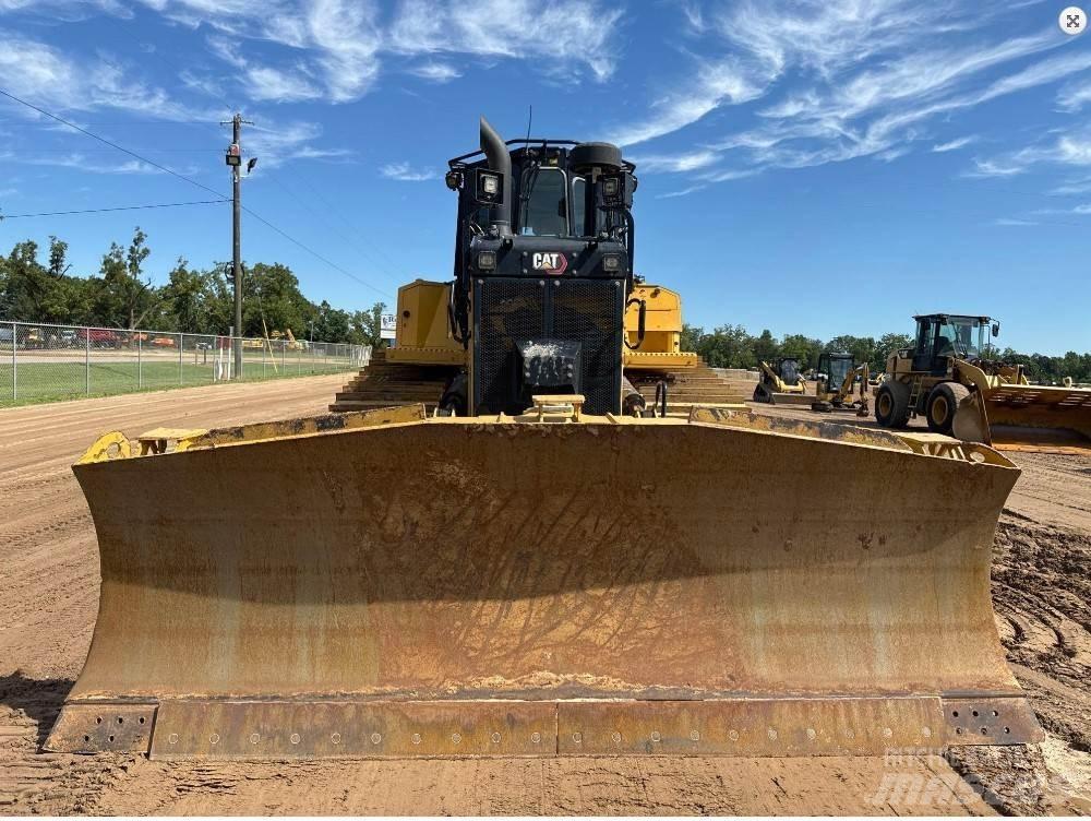 CAT D6 XE LGP Верижни булдозери
