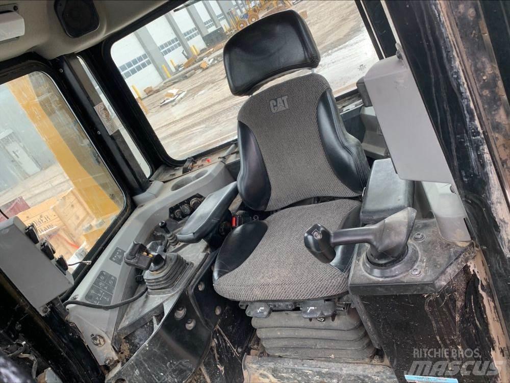 CAT D6T XW WH Верижни булдозери
