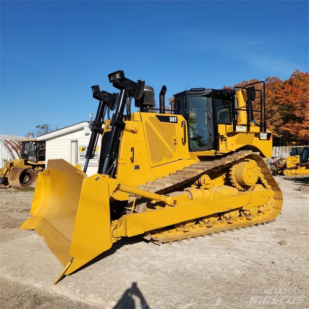CAT D8T Верижни булдозери
