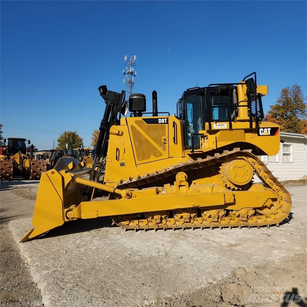 CAT D8T Верижни булдозери
