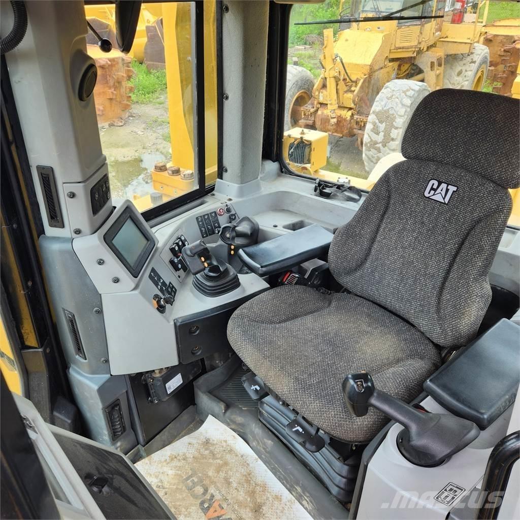 CAT D8T LGP Верижни булдозери

